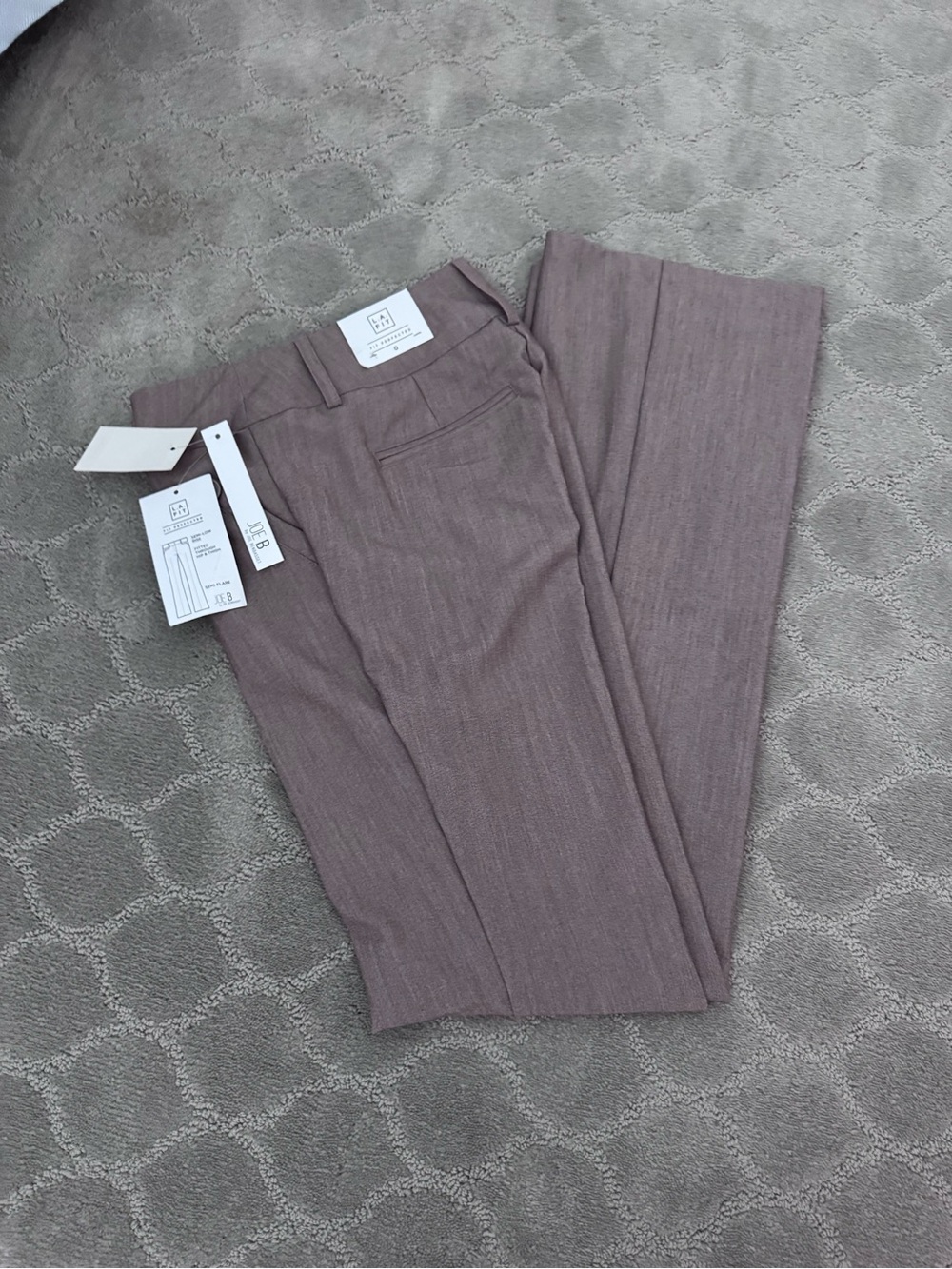 Joe B by Joe Benbasset Size 0 Taupe Semi-Low Rise Semi-Flare Dress Pants NWT